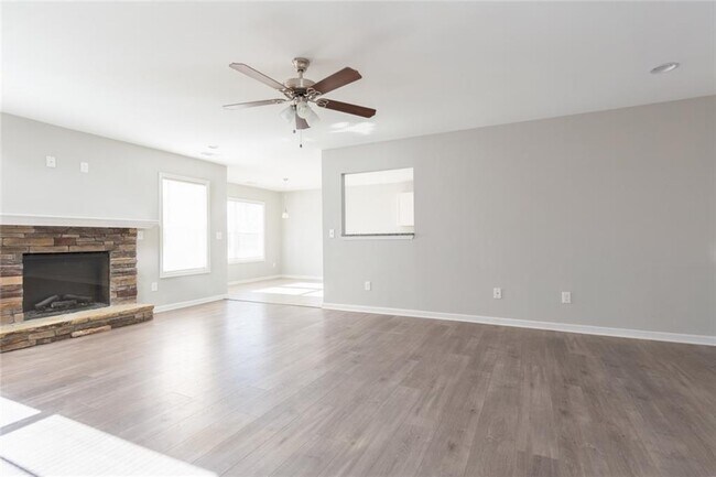 Foto del edificio - 82 Gray Field Ct