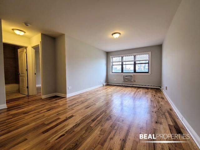 Foto principal - 1 bedroom in HIGHLAND PARK IL 60035