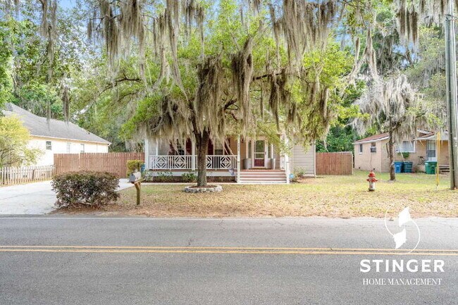 Building Photo - 2414 Waddell Rd