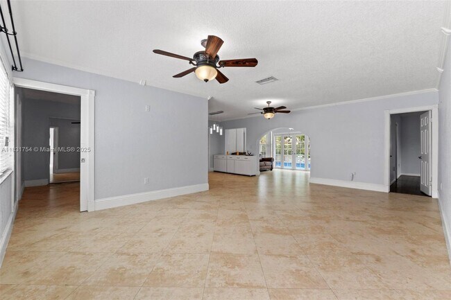 Foto del edificio - 7521 Johnson St