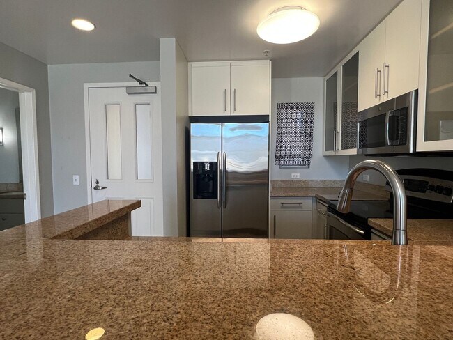 Foto del edificio - Gorgeous Modern 1 Bedroom near Paseo de Sa...