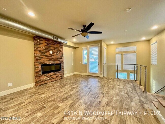 Foto del edificio - 4816 N Woodmere Fairway