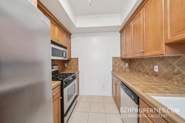 Foto del edificio - 2334 S Bentley Ave