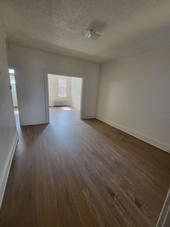 Foto del edificio - 4 Bedroom Home in Lancaster City