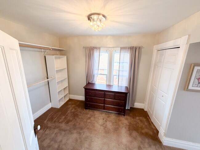 Foto del edificio - 78 Garfield Ave