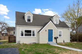 Building Photo - 514 Centerville Rd