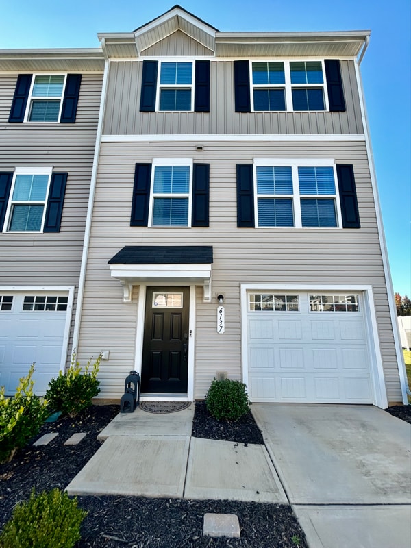 Building Photo - 6137 Cutwater Cir