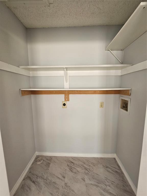 Foto del edificio - 3005 Whisper Oaks Ln
