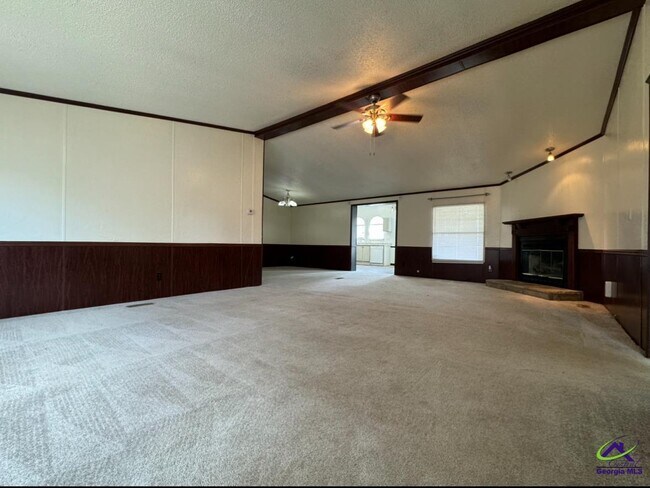 Building Photo - 212 Bradford Dr