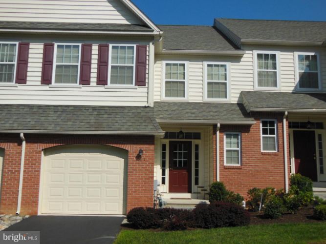 Primary Photo - 281 Deepdale Dr