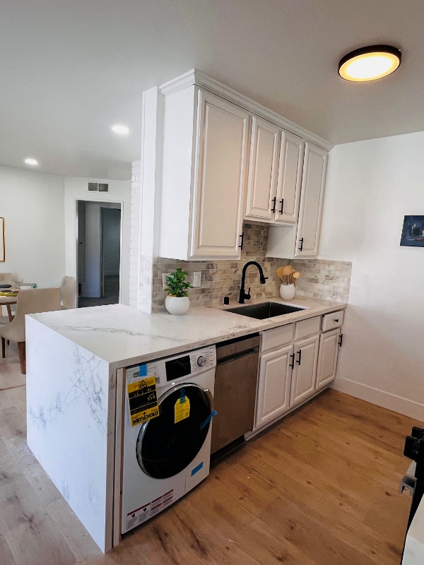 Building Photo - 17082 Emerald Ln