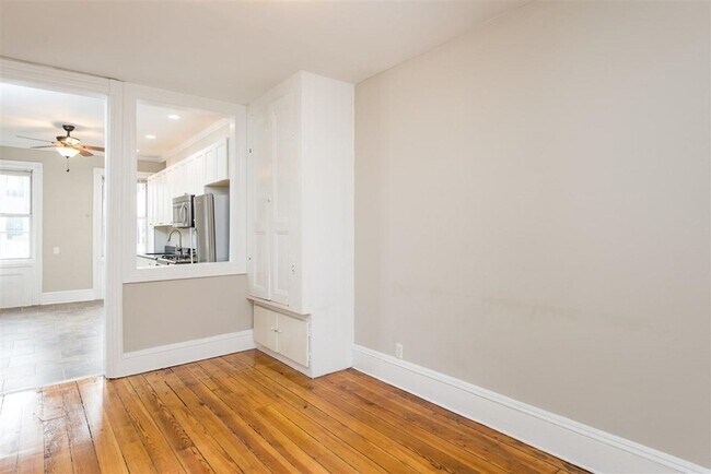 Foto del edificio - 351 7th St