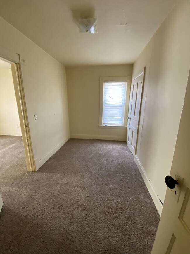 Foto del edificio - 557 Lafayette Ave