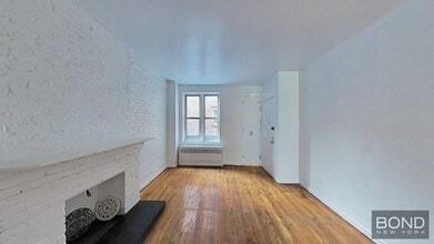 Building Photo - 247 W 26th St