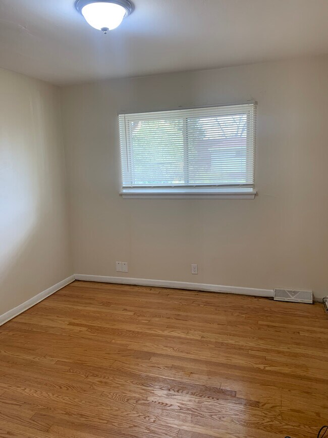 Building Photo - 4548 N 92nd St