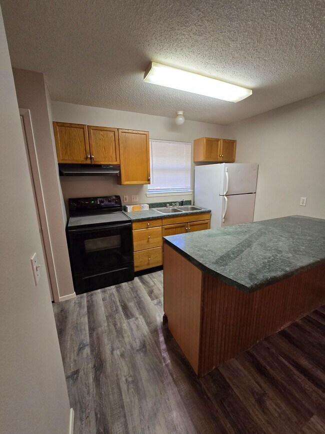 Foto del edificio - 734 8th St SE