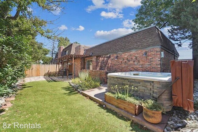 Foto del edificio - 4 br, 2 bath House - 5145 Santa Clara Pl #A