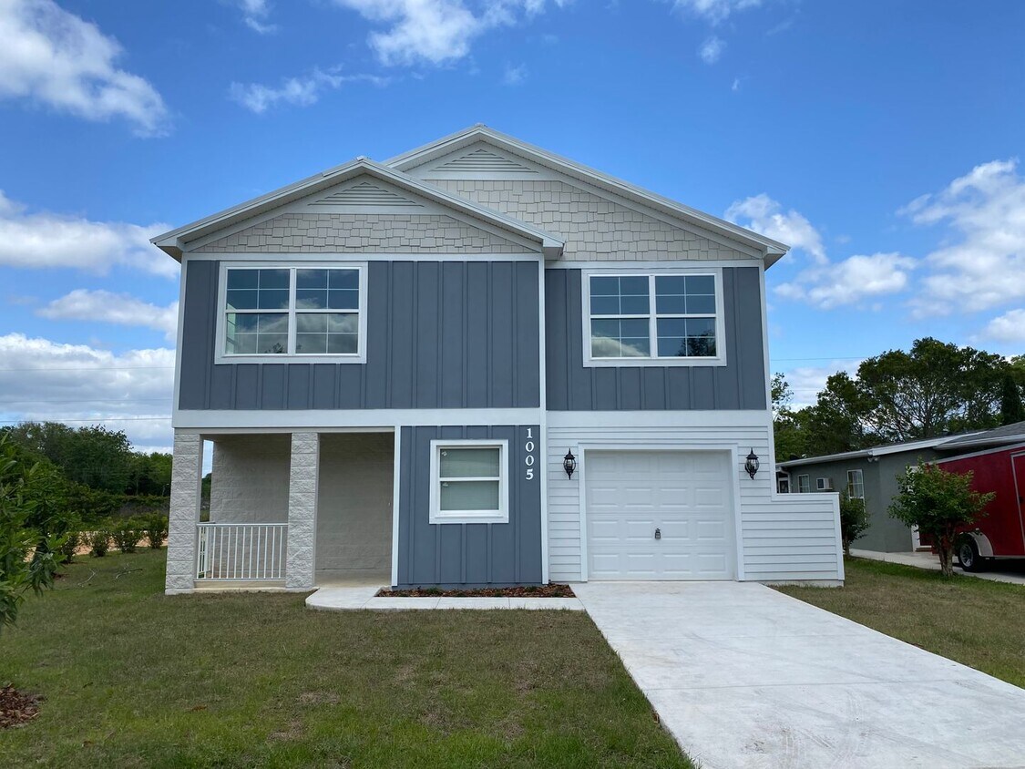 10011005 N Rockingham Ave Unit R16Gent1, Tavares, FL 32778 Room for