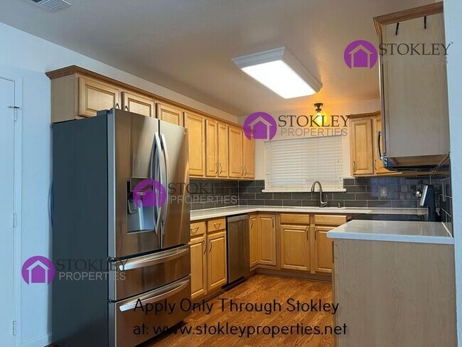 Foto del edificio - 3906 Birchwood Ct