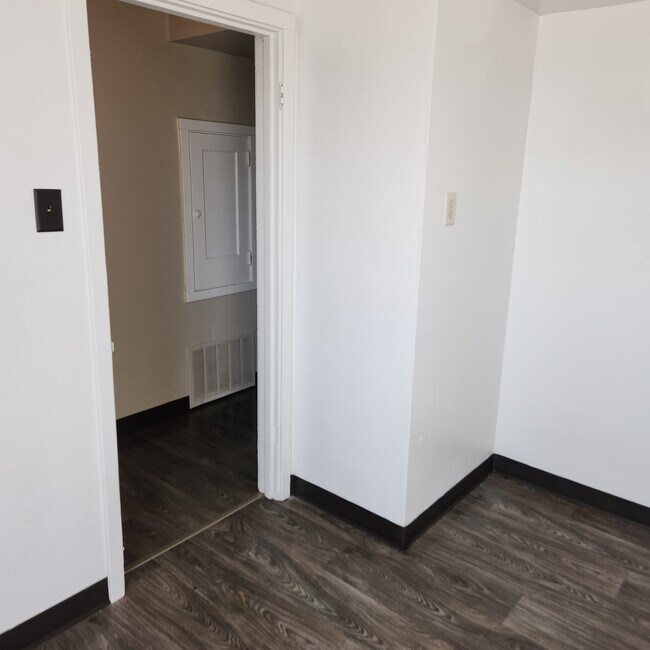 Foto del edificio - 1415 NW Carden Ave