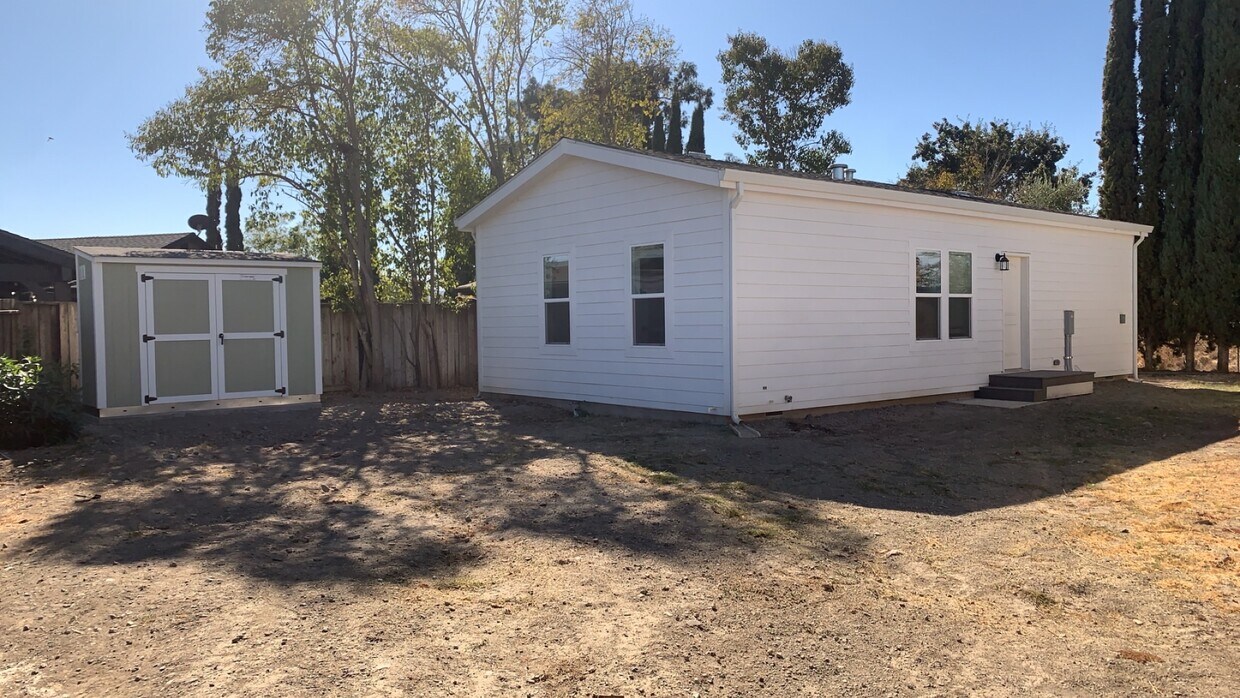 Primary Photo - 430 Yosemite Dr