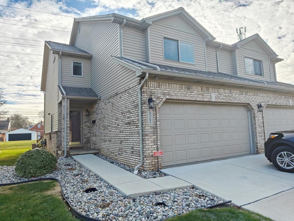 Primary Photo - 3221 Justin Dr