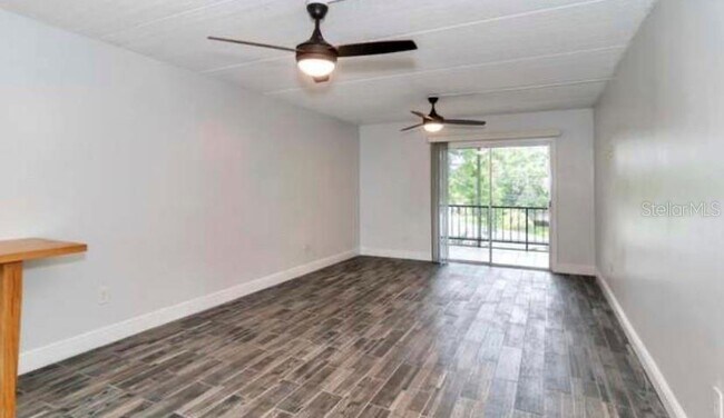 Foto del edificio - 4435 1st St NE