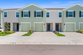 Building Photo - 11236 Crescent Deer Dr