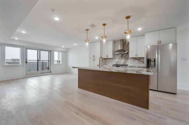 Foto del edificio - 6719 Meadowview Ave