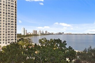 Building Photo - 3301 Bayshore Blvd Building Photo - 3301 Bayshore Blvd