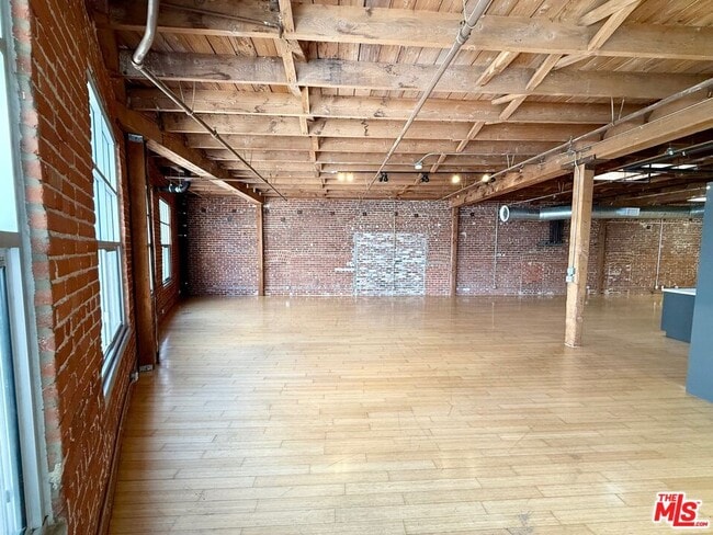 Building Photo - 500 Molino St