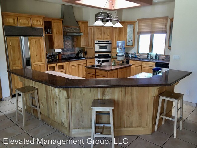 Building Photo - 4 br, 5 bath House - 13609 Elena Gallegos