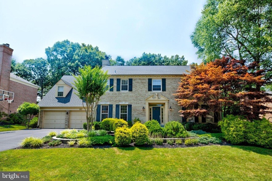 Primary Photo - 11132 Willowbrook Dr