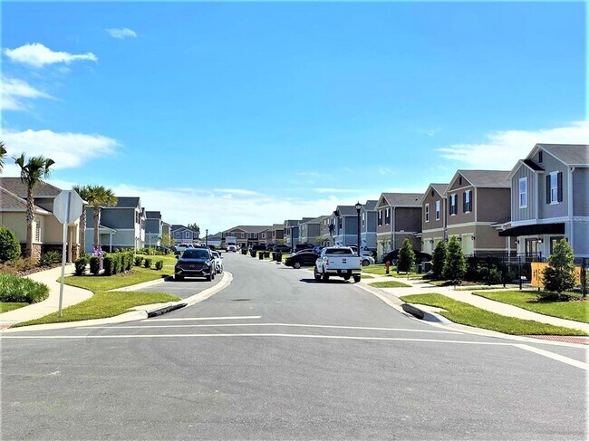 Building Photo - 1179 Papaya Cir.