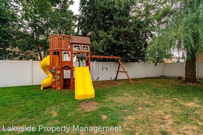 Building Photo - 4 br, 3 bath House - 8823 N Davis Circle