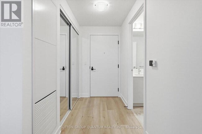 Building Photo - 500 Plains Rd E