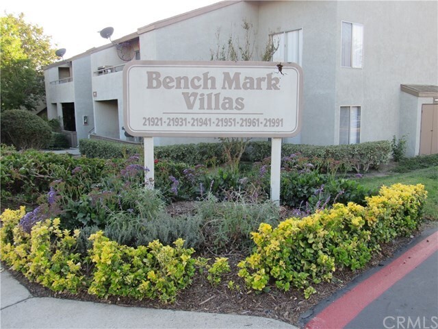 Building Photo - 21991 Rimhurst Dr