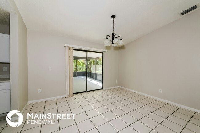 Building Photo - 303 37th St Ct E