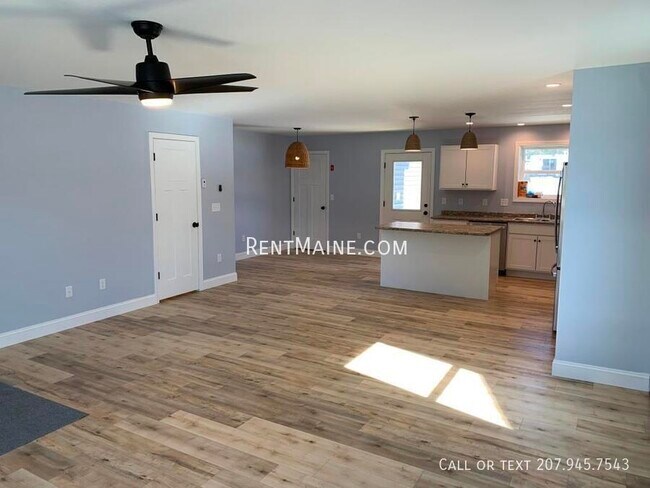 Foto del edificio - 14 Wildwood Dr