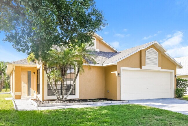 Building Photo - 5514 Deepdale Dr