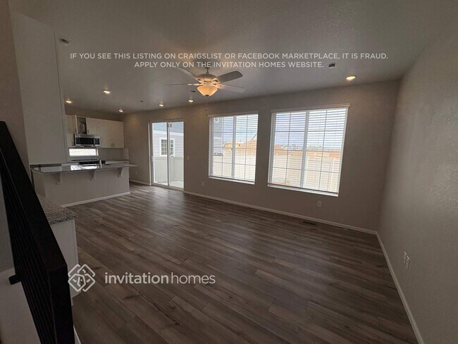 Foto del edificio - 3377 Streamwood Dr