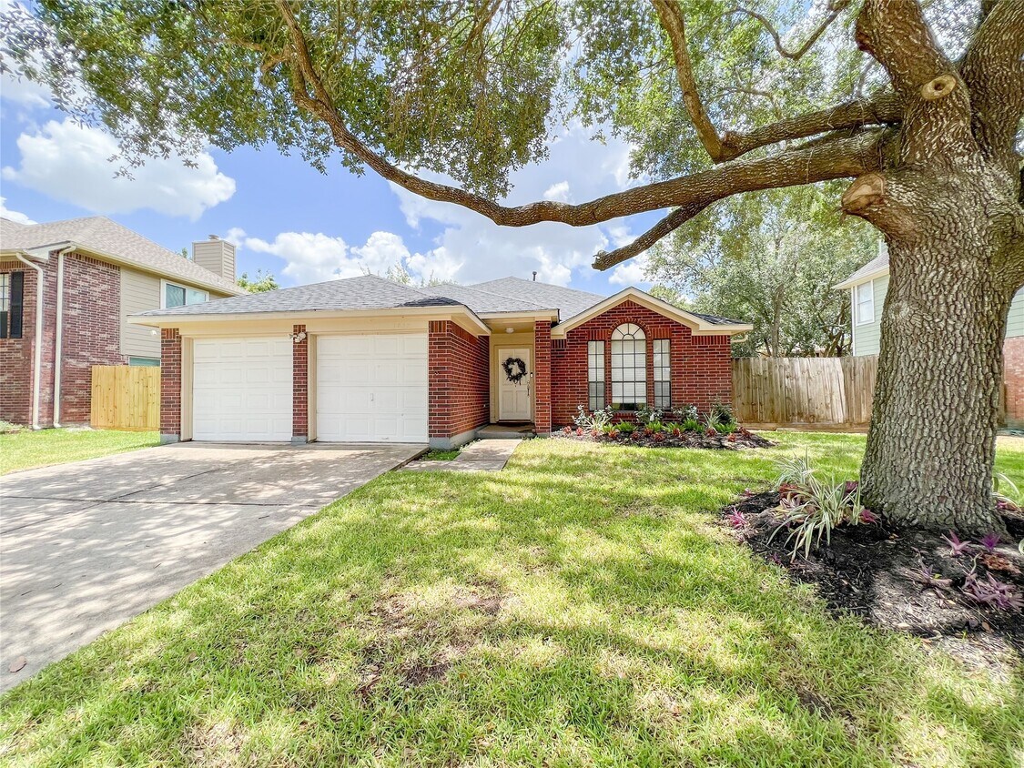 Foto principal - 1035 Wentworth Dr