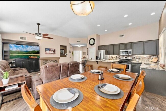 Foto del edificio - 27351 Eagles Nest Dr