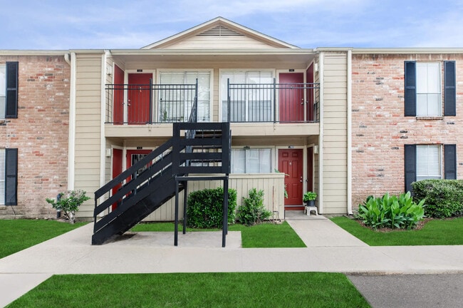 Exterior View - Summervale Apartments