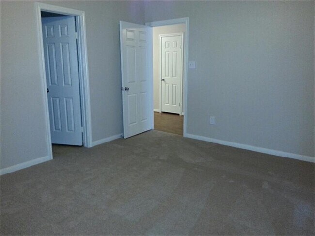 Foto del edificio - 2255 Braeswood Park Dr