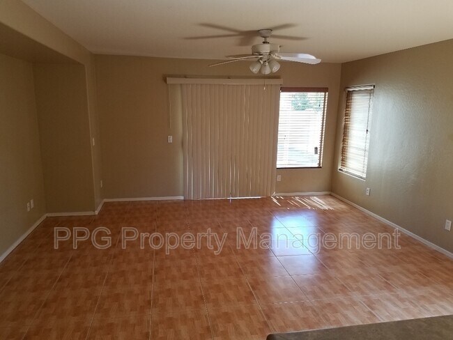 Foto del edificio - 16242 W Banff Ln