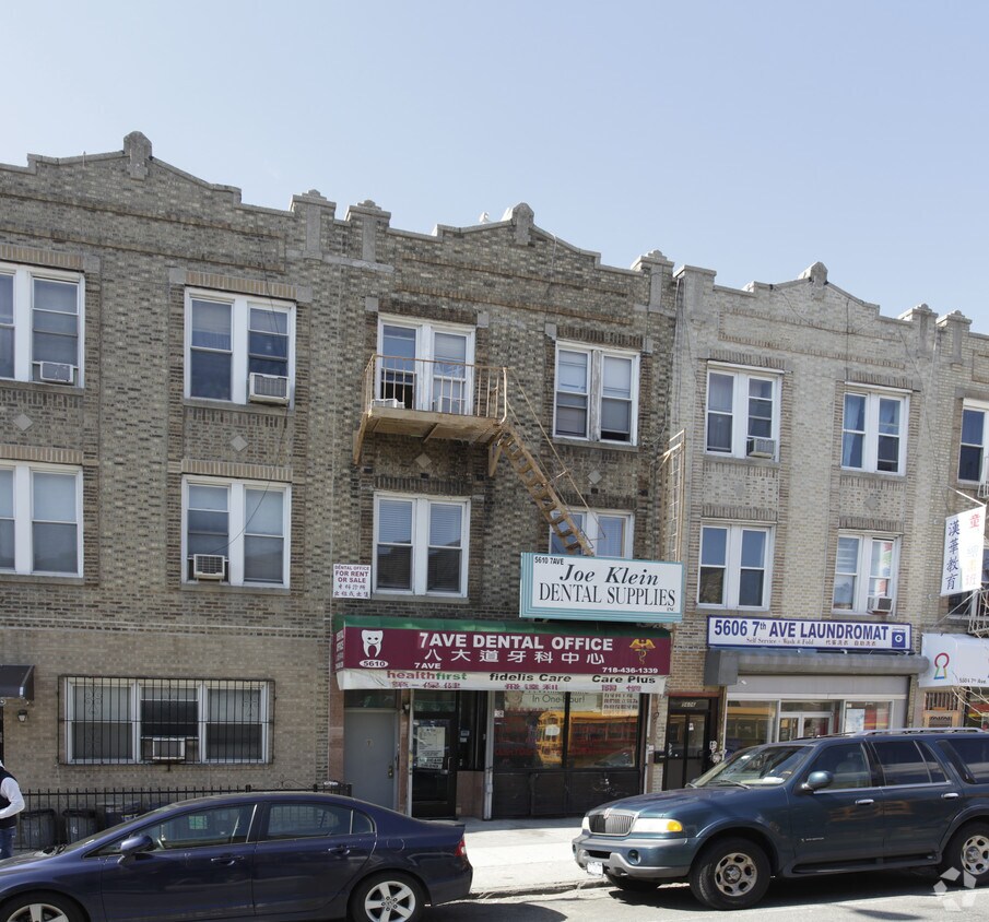 Primary Photo - 5610 7th Ave