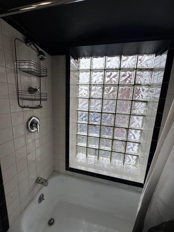 Building Photo - 912 Union St