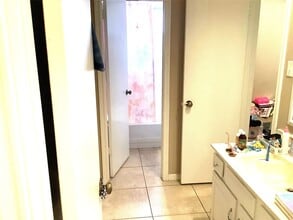 Building Photo - 4626 Stonemede Dr