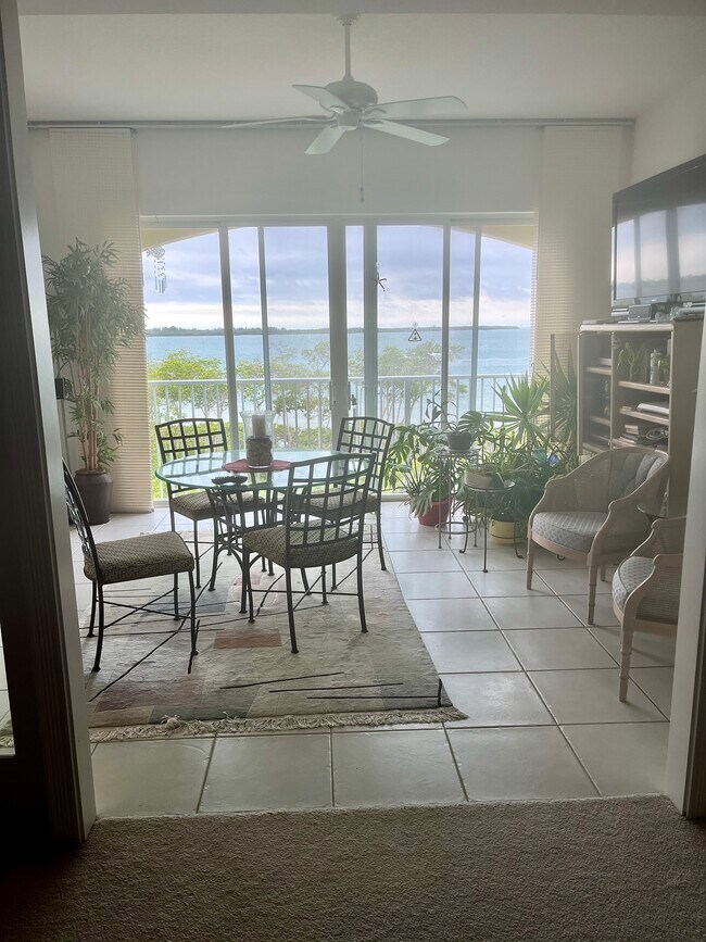 Foto del edificio - 26 Harbour Isle Dr W